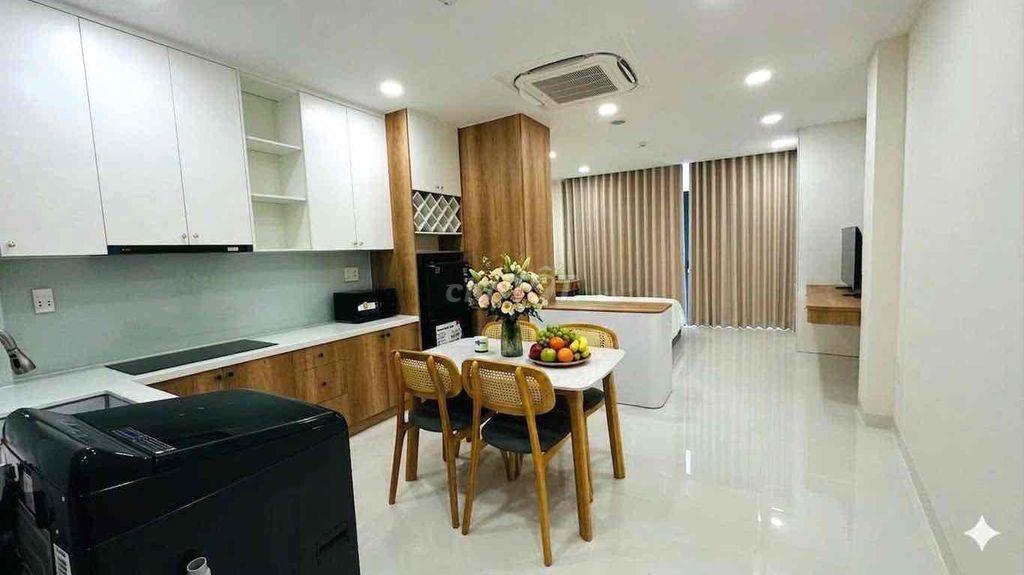 📍CHO THUÊ CĂN HỘ CHUNG CƯ STUDIO FULL NT BAN CÔNG NGAY CVIEN 23/9 Q1