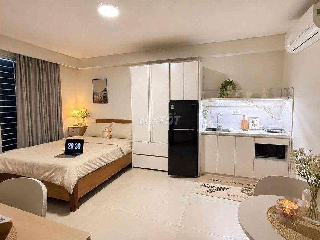 cho thuê căn hộ ban công đầy đủ nội thất gần Hồ Con Rùa Quận 3