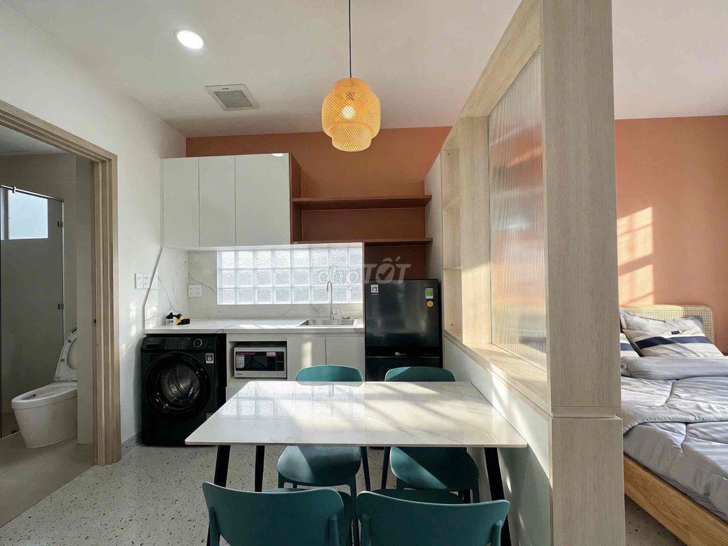 CĂN HỘ QUẬN 3 FULL NỘI THẤT GẦN DINH ĐỘC LẬP, CV LÊ VĂN TÁM