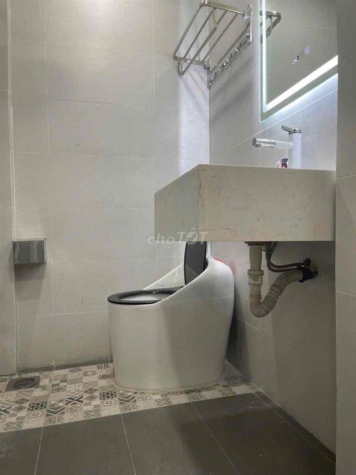 Cho Thuê Căn Hộ Dịch Vụ Ban Công Quận 1 Gần Cầu Ông Lãnh, Dinh Độc Lập