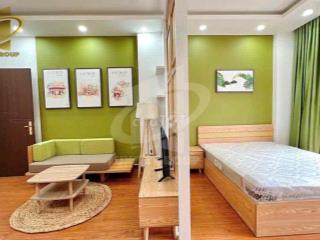Cho Thuê Căn Hộ Dịch Vụ Ban Công Quận 1 Gần Cầu Ông Lãnh, Dinh Độc Lập