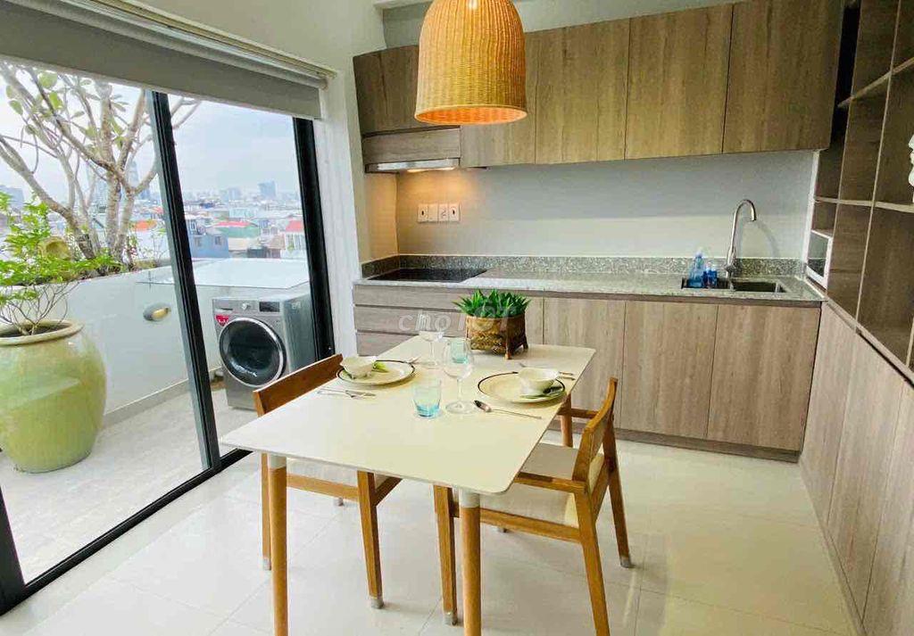 Căn Hộ Full Nội Thất Ban Công Trung Tâm Quận 4 Gần Bến Nhà Rồng
