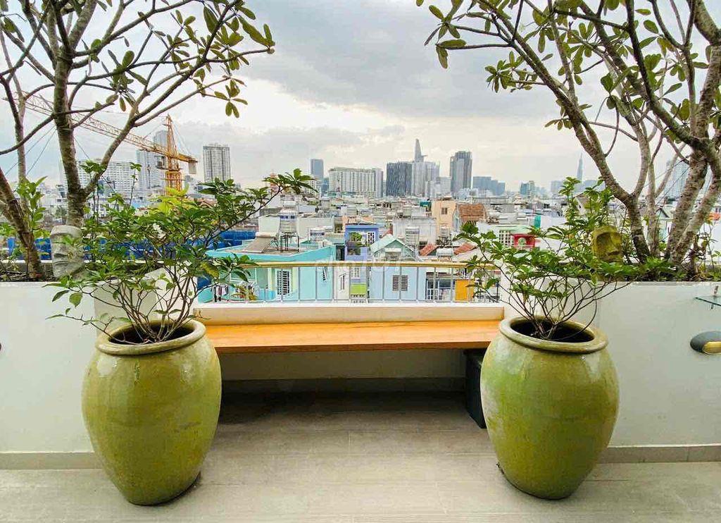 Căn Hộ Full Nội Thất Ban Công Trung Tâm Quận 4 Gần Bến Nhà Rồng