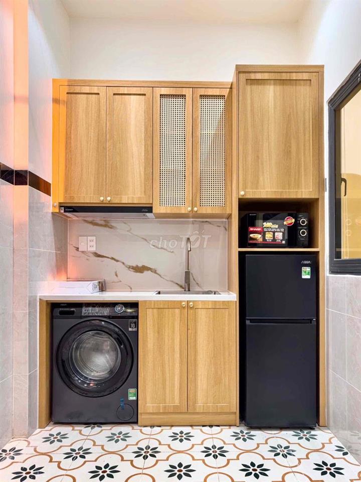 CĂN HỘ 1 PHÒNG NGỦ FULL NỘI THẤT ĐẸP MỚI 100% NGAY BỜ KÈ HOÀNG SA