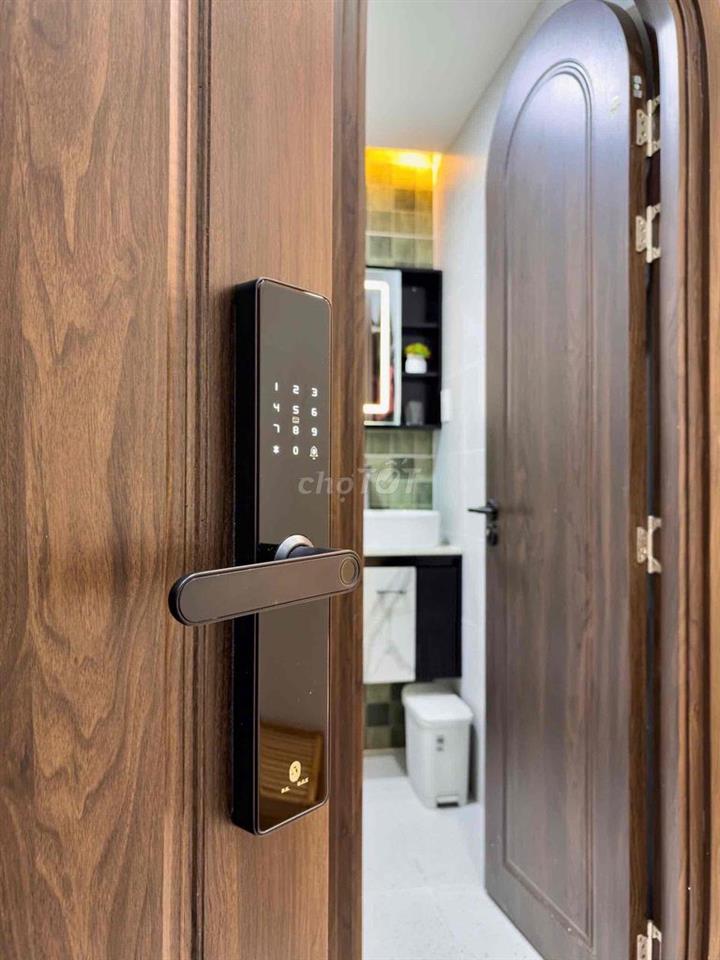 CĂN HỘ 1 PHÒNG NGỦ FULL NỘI THẤT ĐẸP MỚI 100% NGAY BỜ KÈ HOÀNG SA