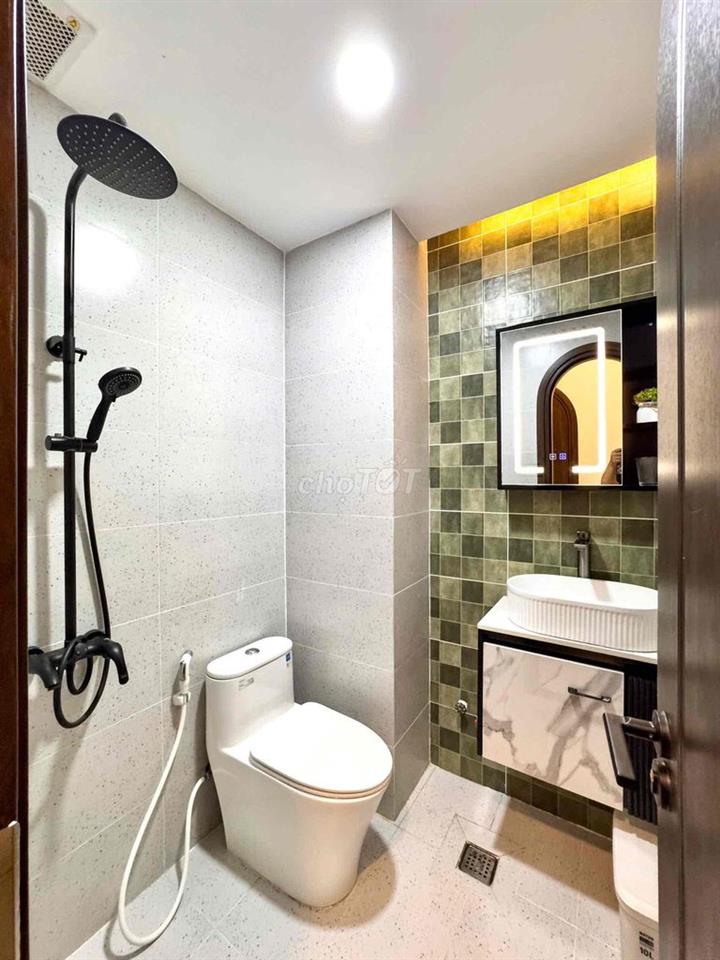 CĂN HỘ 1 PHÒNG NGỦ FULL NỘI THẤT ĐẸP MỚI 100% NGAY BỜ KÈ HOÀNG SA