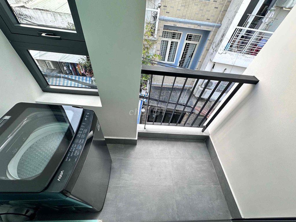 Cho Thuê Căn Hộ Full Nội Thất, Balcon Cửa Sổ Thoáng Mát Quận 10
