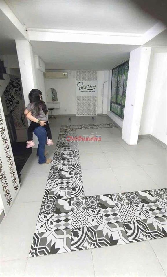 Cống Quỳnh Q1. 8pn 8wc và 1 mb, Giá chỉ 55tr