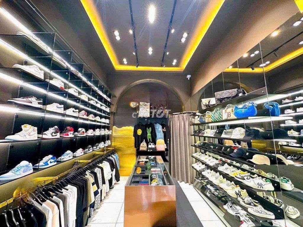 MB Nguyễn Thái Bình, Ngay đèn xanh đỏ. Giá chỉ 23tr