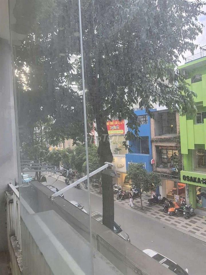 MB NGUYỄN TRÃI Q1. Ngay vòng xoay phù đổng. 4x18m 4 tầng, chỉ 45tr