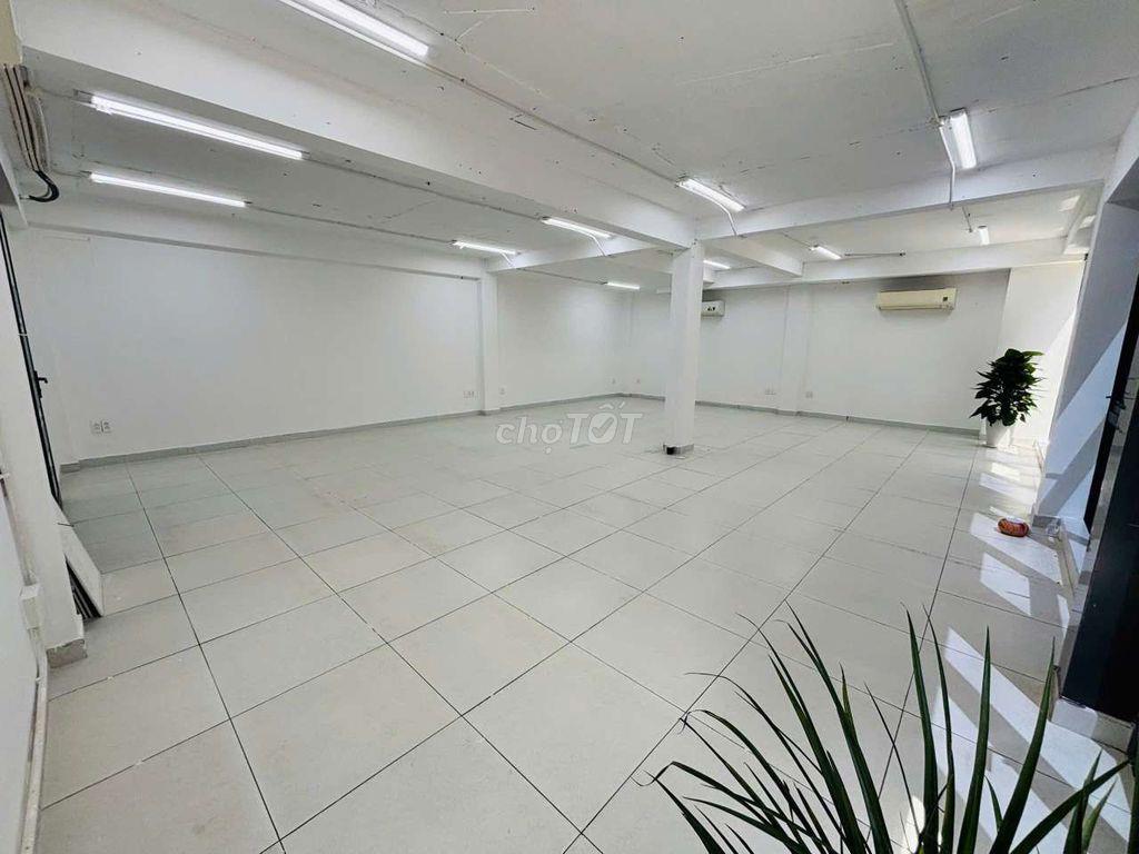 MB kinh doanh, vp trung tâm Q3. dt 100m2 giá chỉ 2x