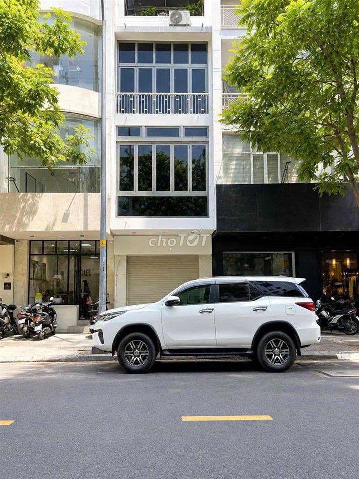 MT LÊ THỊ HỒNG GẤM, Q1. GIÁ CHỈ 2X