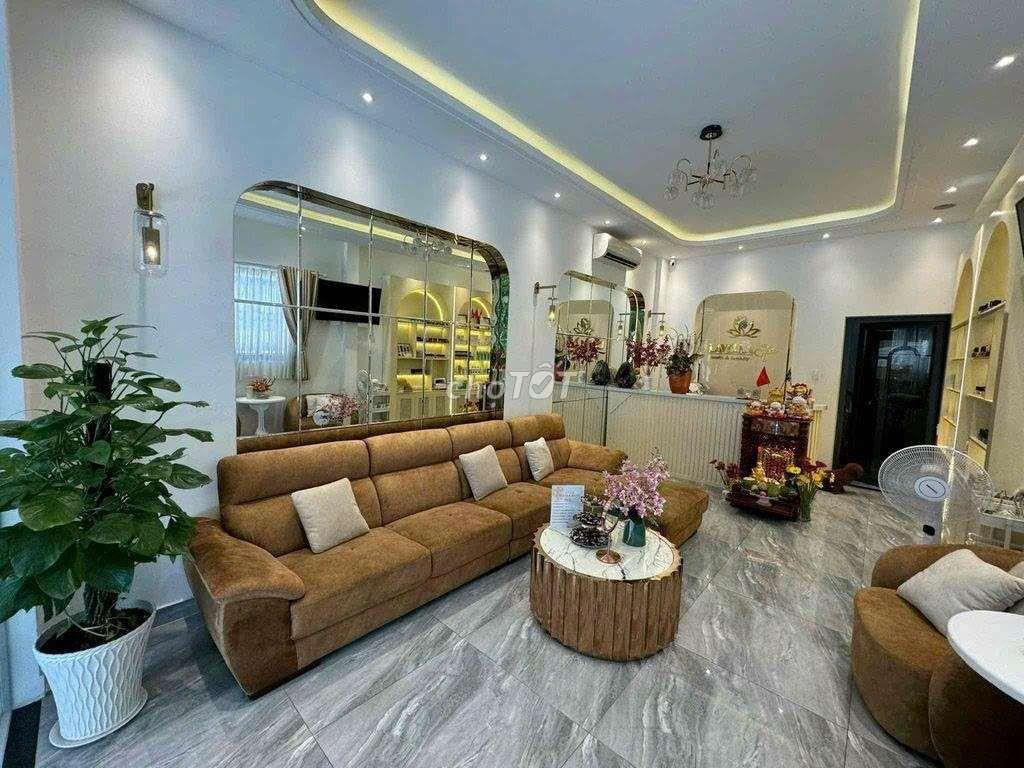MB GÓC 2MT GẦN NHÀ THỜ TÂN ĐỊNH. 5X20M GIÁ CHỈ 23TR