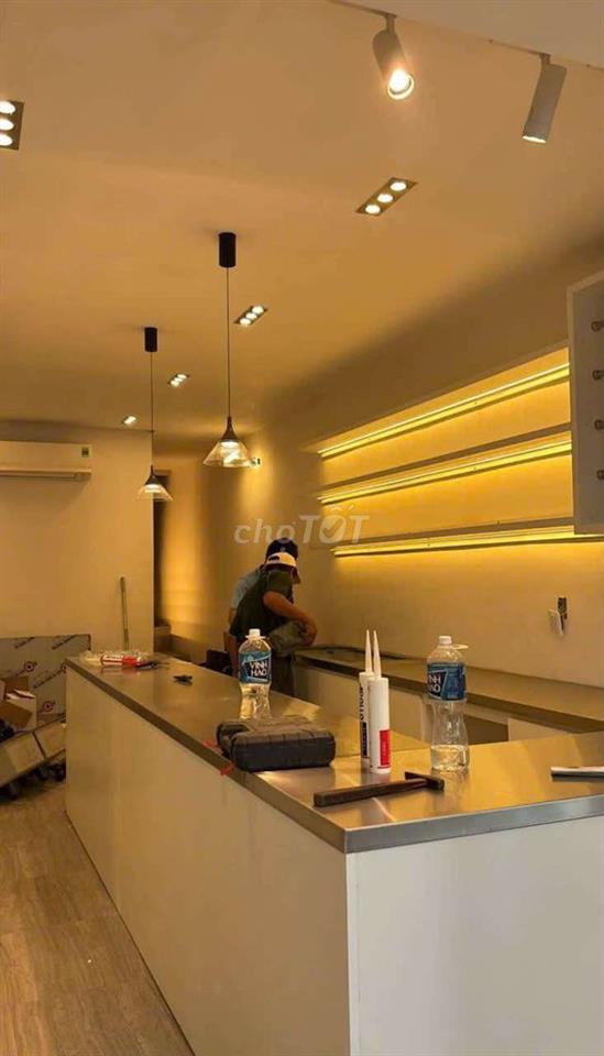 Nhà MT Nguyễn Đình Chiểu. Q3. đoạn 2 chiều, 2 tầng. Giá chỉ 2x