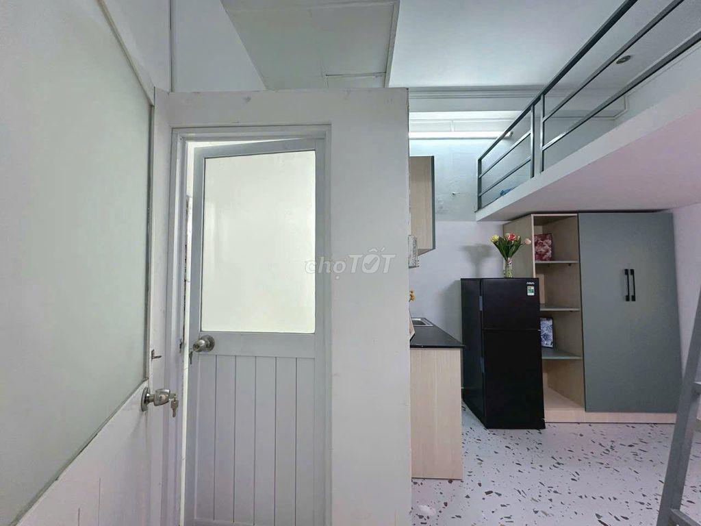 DUPLEX ĐẦY ĐỦ NỘI THẤT NGAY TRUNG TÂM Q1