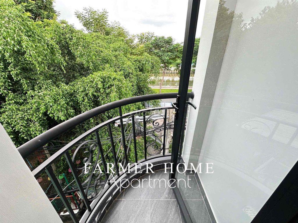 CHDV Balcony_Thang máy_Cửa sổ lớn đón nắng_FULL NT_Dịch vụ hạt dẻ