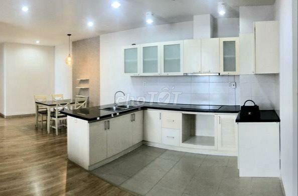 Bán chung cư Tân Phước, Q11, DT 110m2, 3PN, 3WC, 6 tỷ, căn góc