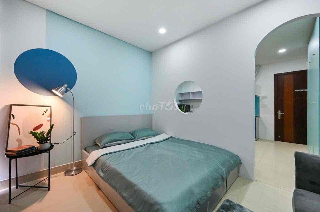 CHO THUÊ CĂN HỘ SIÊU RỘNG NGAY MẶT TIỀN QUẬN 1
