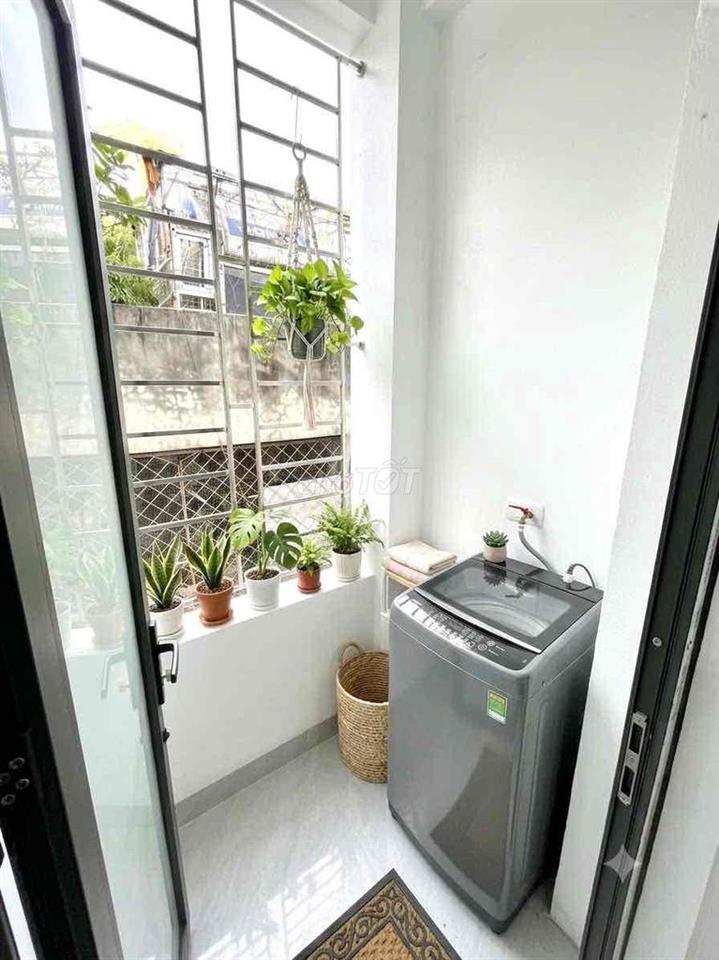 CHO THUÊ CĂN HỘ CAO CẤP 1 PHÒNG NGỦ BAN CÔNG SIÊU THOÁNG NGAY QUẬN 3