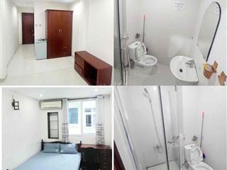 Căn hộ yên tĩnh cửa sổ quận 1