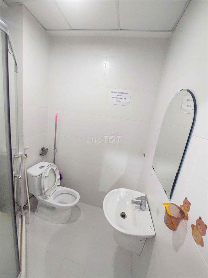 Căn hộ yên tĩnh cửa sổ quận 1