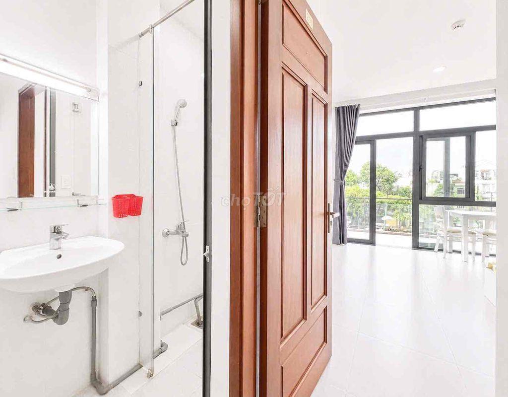CHO THUÊ CĂN HỘ STUDIO BAN CÔNG VIEW SÔNG CỰC RỘNG