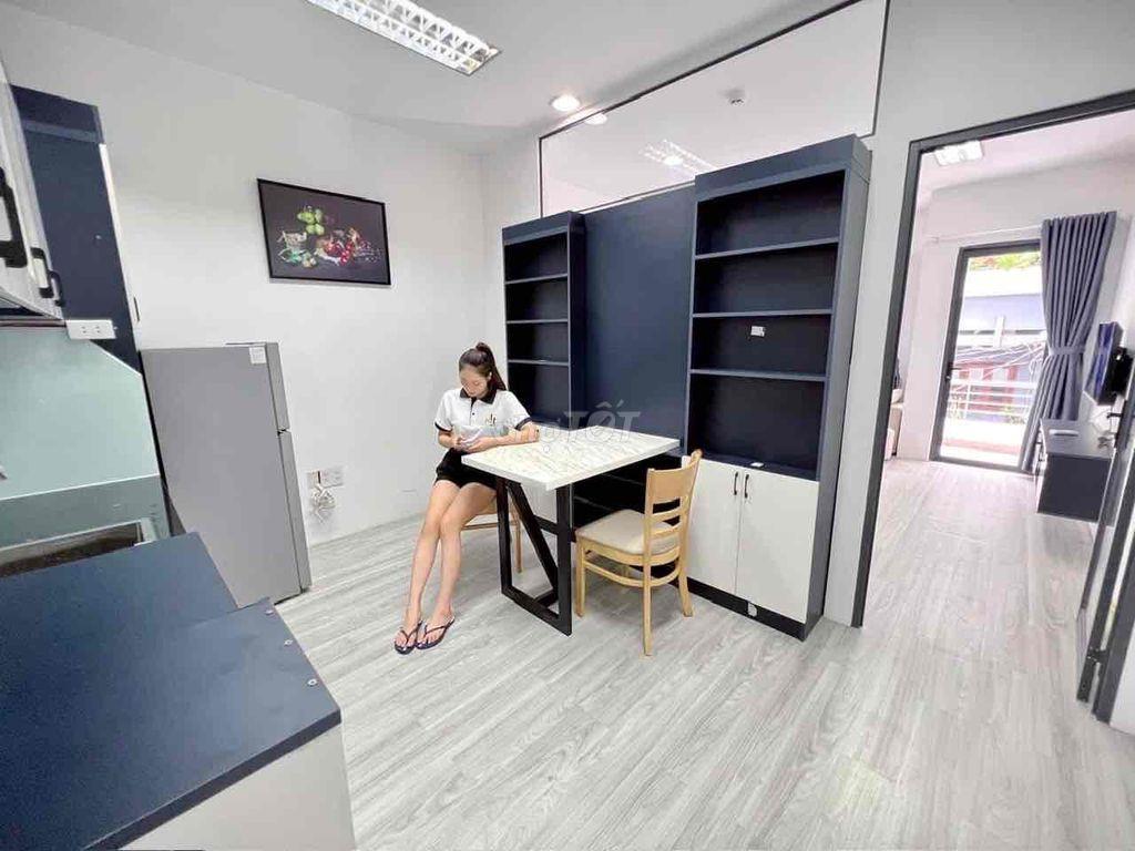 CHO THUÊ PHÒNG Ở TRUNG TÂM QUẬN 1, BANCONG, HẺM OTO TẬN CỬA