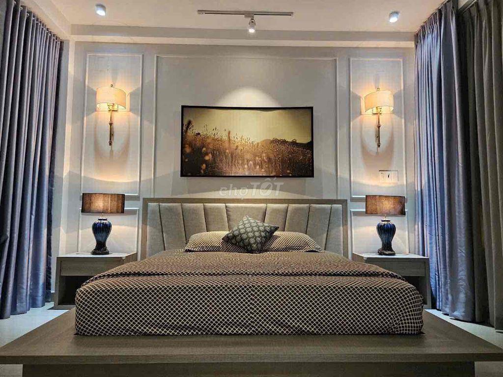 CHO THUÊ CĂN HỘ Ở KHÁNH HỘI, QUẬN 4 SIÊU XỊN, BAN CÔNG, THANG MÁY