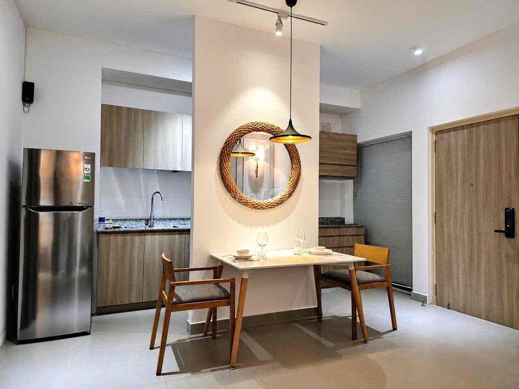 CHO THUÊ CĂN HỘ Ở KHÁNH HỘI, QUẬN 4 SIÊU XỊN, BAN CÔNG, THANG MÁY