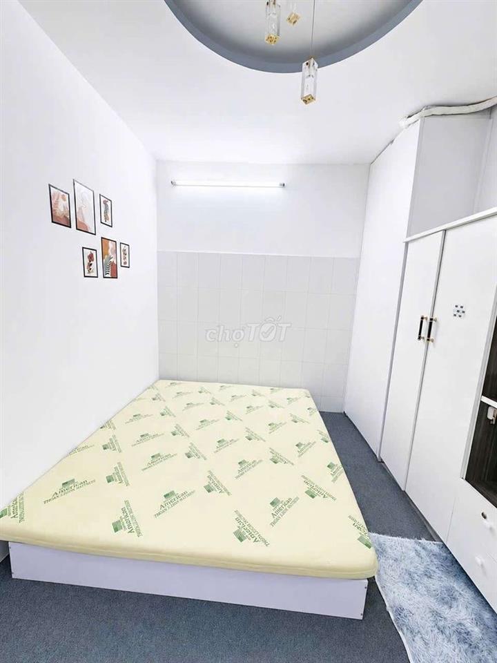 Cho thuê phòng trọ 1PN 28m² Đường Cách Mạng Tháng 8,Q10,Vạn Hạnh Mall