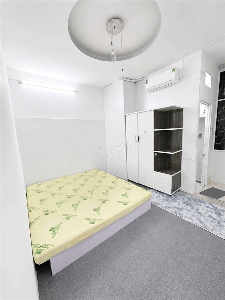 Cho thuê phòng trọ 1PN 28m² Đường Cách Mạng Tháng 8,Q10,Vạn Hạnh Mall