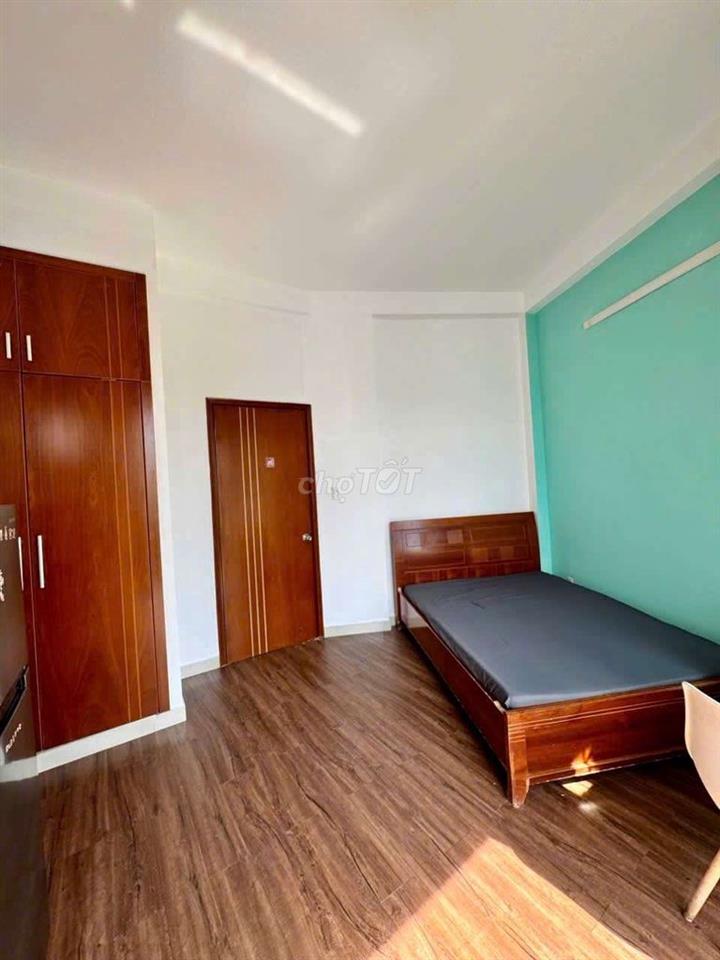 Cho thuê phòng trọ có ban công, Đường Lê Văn Sỹ,Quận 3