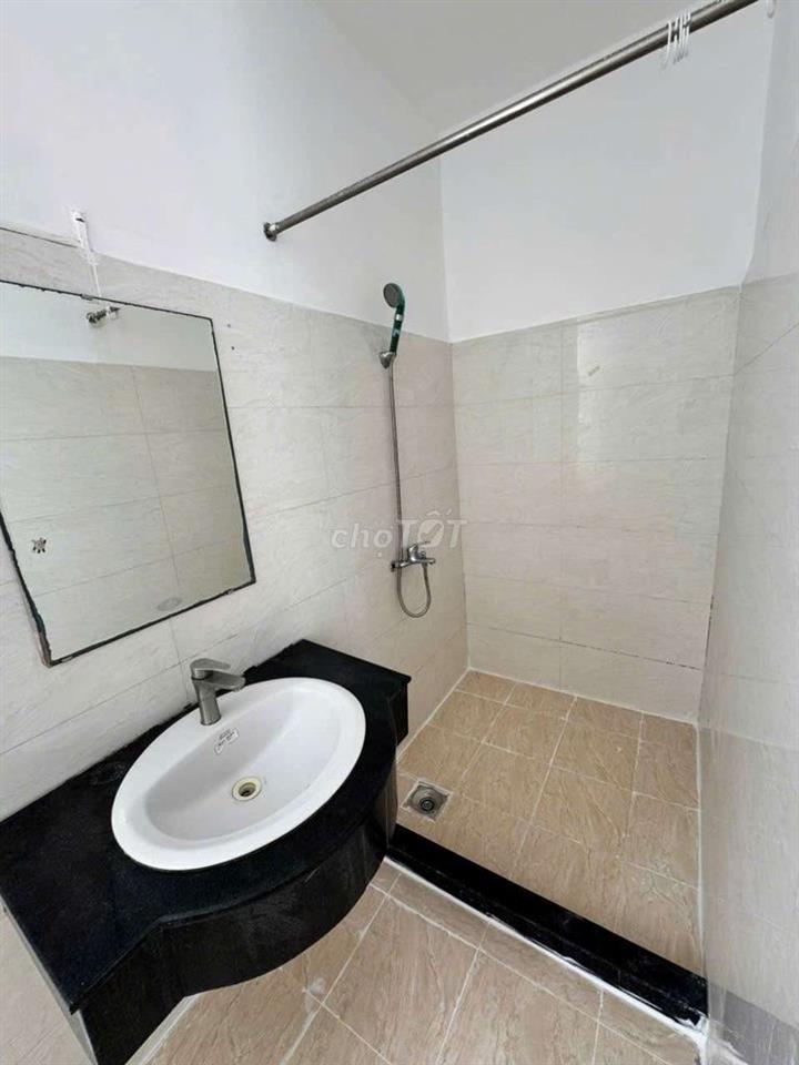 Cho thuê phòng trọ có ban công, Đường Lê Văn Sỹ,Quận 3