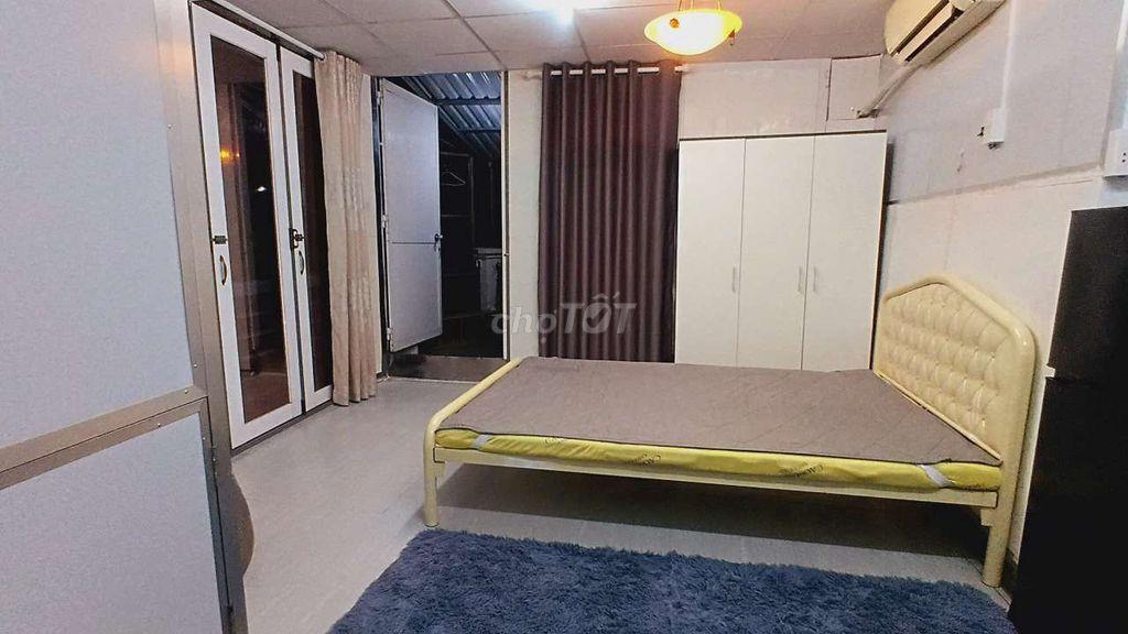 Cho thuê phòng trọ 28m2 ban công chill chill gần ĐH kinh tế,UEH quận 3