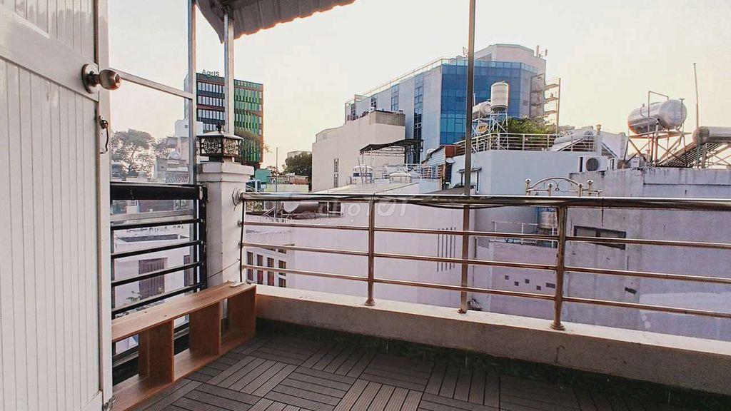 Cho thuê phòng trọ 28m2 ban công chill chill gần ĐH kinh tế,UEH quận 3