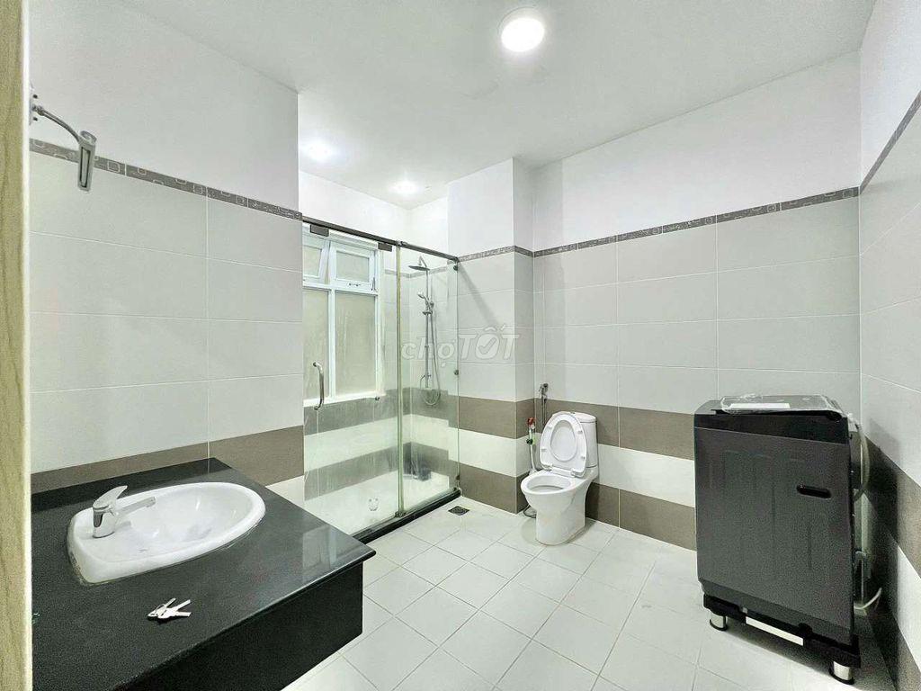 Căn Hộ 2PN 50m2, nội thất mới 100%, có ban công, Lê Văn Sỹ, Quận 3