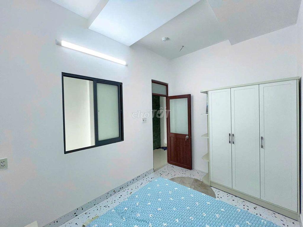 Căn Hộ 2PN 50m2, nội thất mới 100%, có ban công, Lê Văn Sỹ, Quận 3