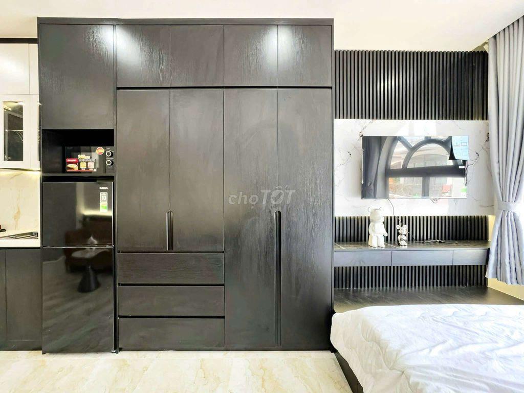 Căn Hộ Dịch Vụ 40m2 mới 100%, Full Nội thất - Cách Mạng Tháng 8, Q3