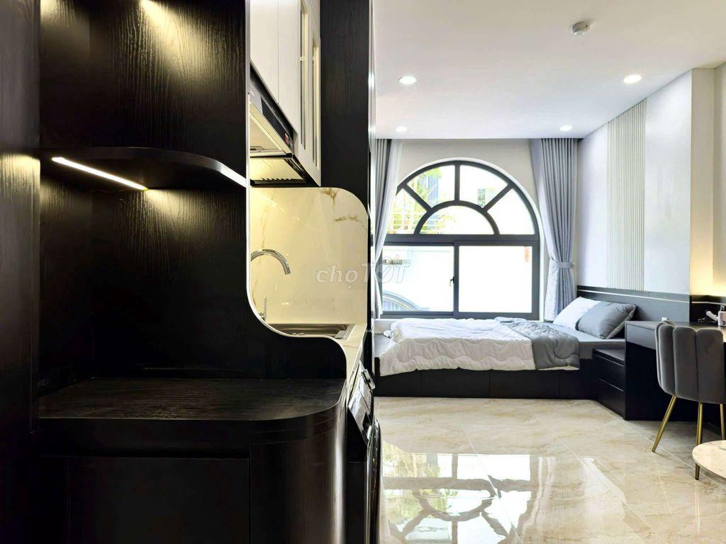 Căn Hộ Dịch Vụ 40m2 mới 100%, Full Nội thất - Cách Mạng Tháng 8, Q3