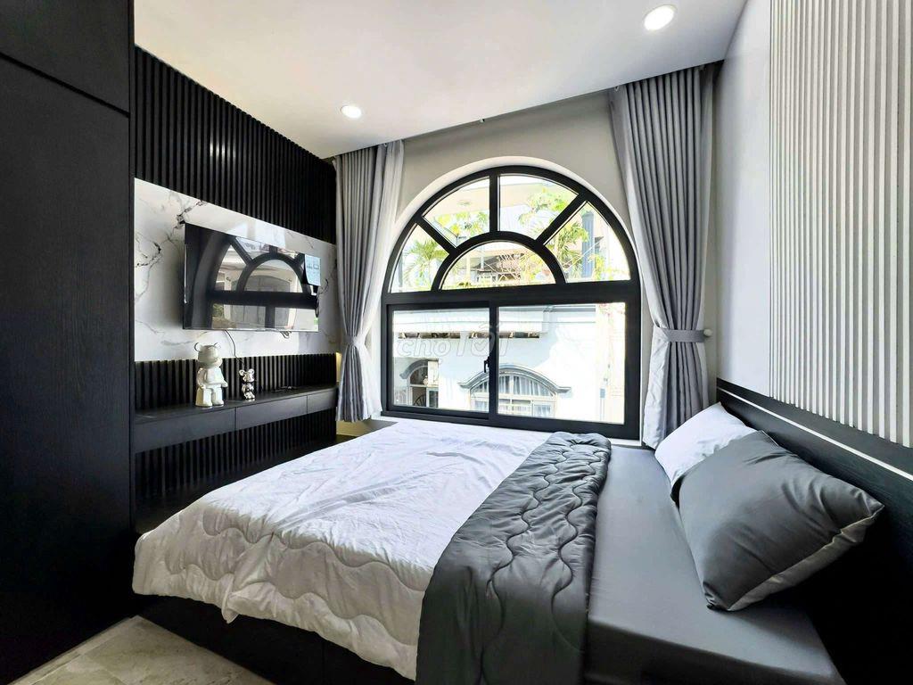 Căn Hộ Dịch Vụ 40m2 mới 100%, Full Nội thất - Cách Mạng Tháng 8, Q3