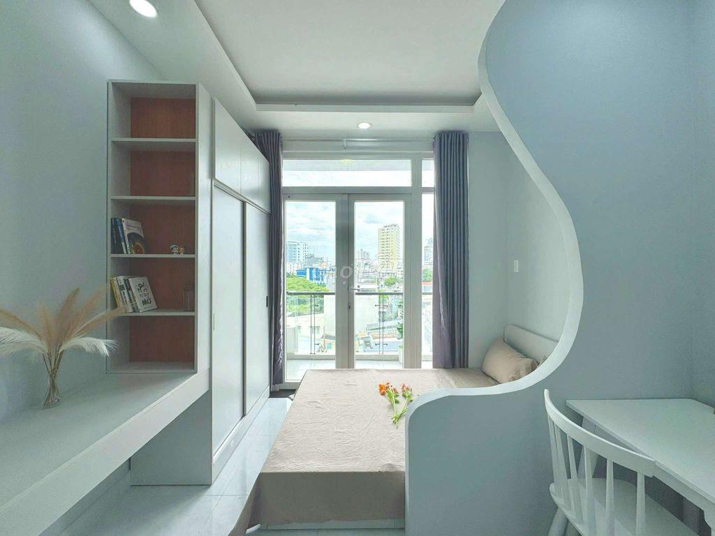 Cho thuê Studio - ban công, Full nội thất, đường Nguyễn Văn Cừ Quận 5
