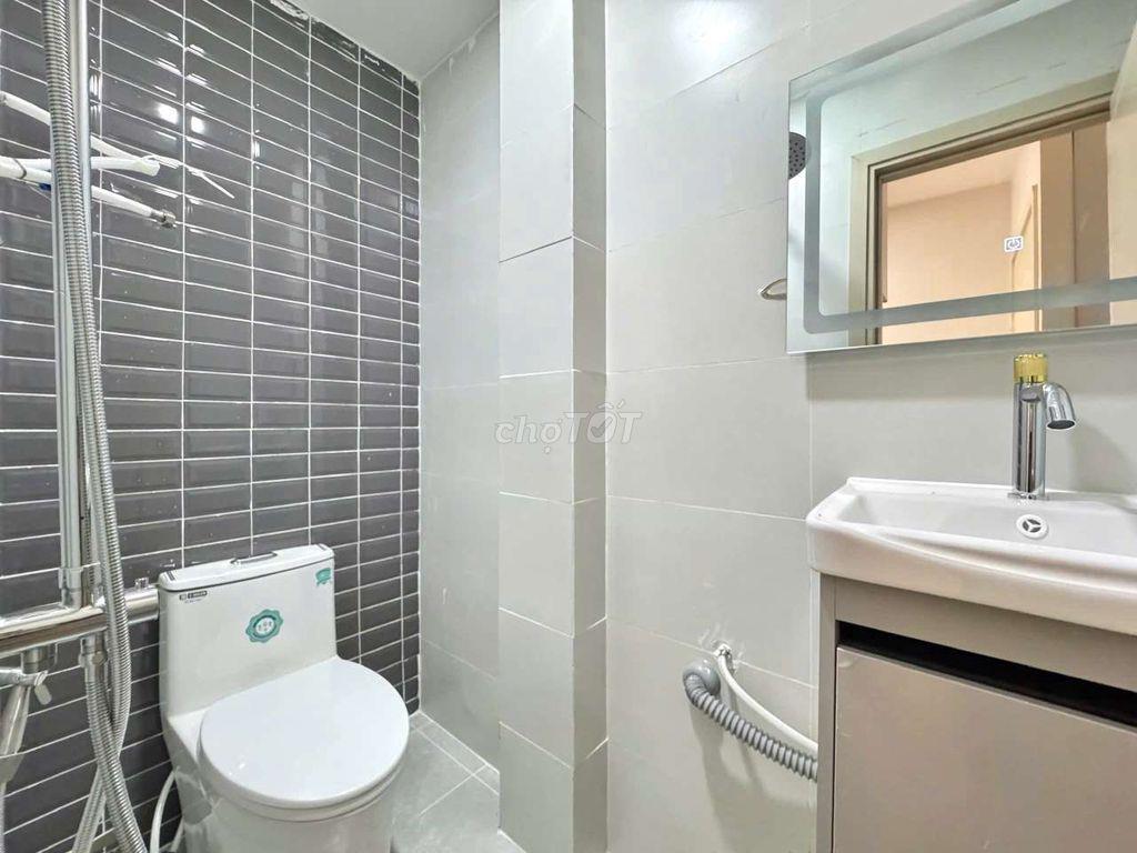 Cho thuê căn hộ Studio ban công 35m2, Full nt, máy giặt riêng, Quận 1
