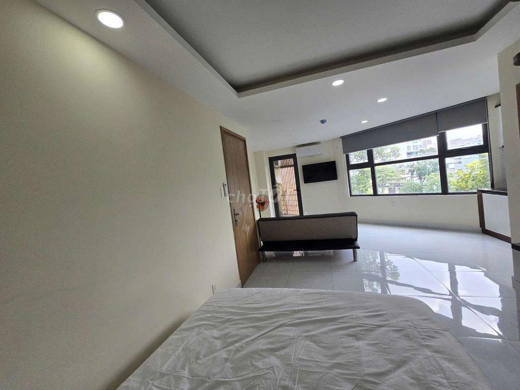 Cho thuê căn hộ studio 35m2 ban công - Hoàng Sa Q3, gần ĐH Sư Phạm