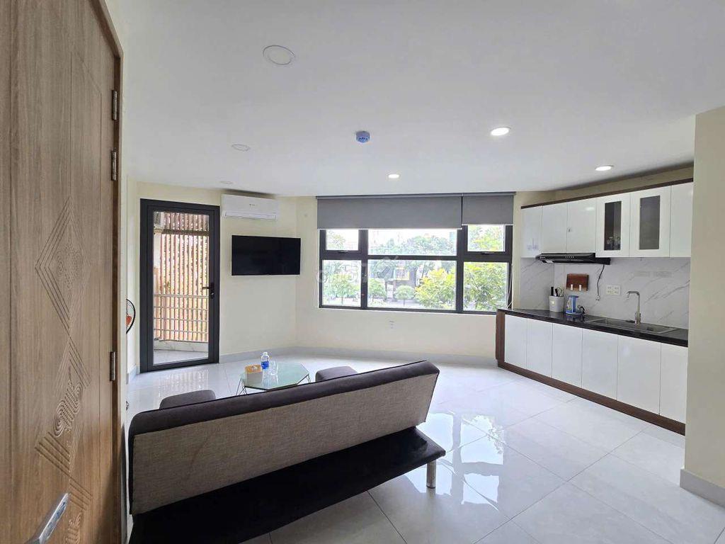 Cho thuê căn hộ studio 35m2 ban công - Hoàng Sa Q3, gần ĐH Sư Phạm