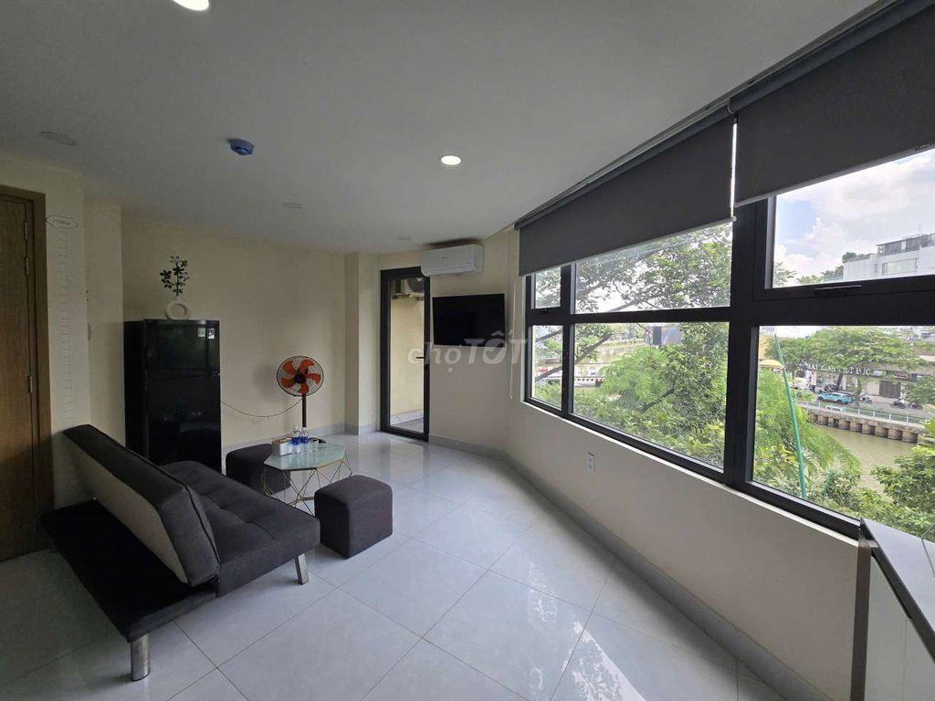 Cho thuê căn hộ studio 35m2 ban công - Hoàng Sa Q3, gần ĐH Sư Phạm