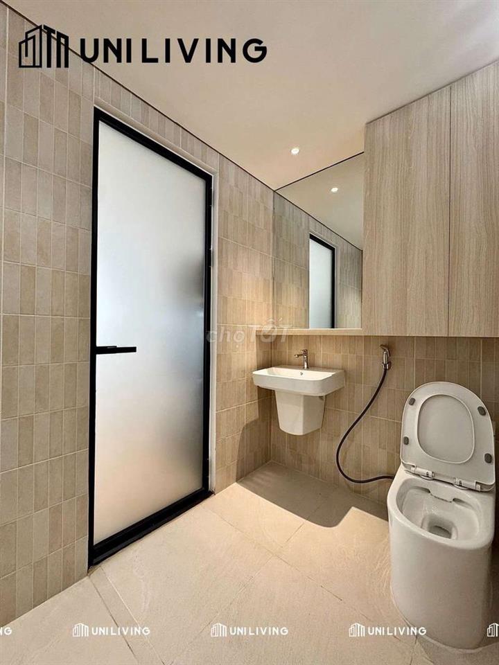 Cho thuê căn hộ 40m2 cửa sổ mới 100% - Cách Mạng Tháng 8 Q3, Chợ Hòa H