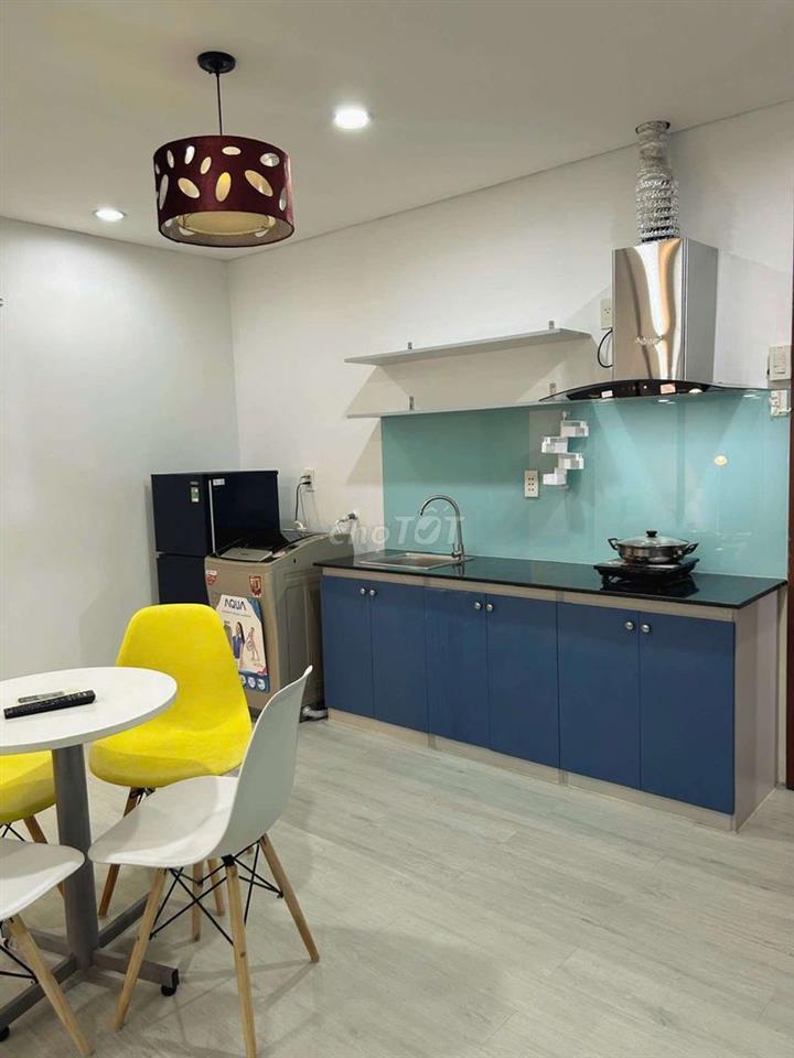 Cho thuê căn hộ 1PN 40m2 ban công - Võ Thị Sáu Quận 1, Gần