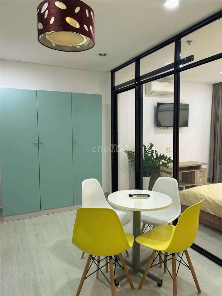 Cho thuê căn hộ 1PN 40m2 ban công - Võ Thị Sáu Quận 1, Gần