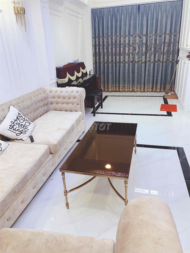 nhà đẹp nội thất đẹp có thang máy
