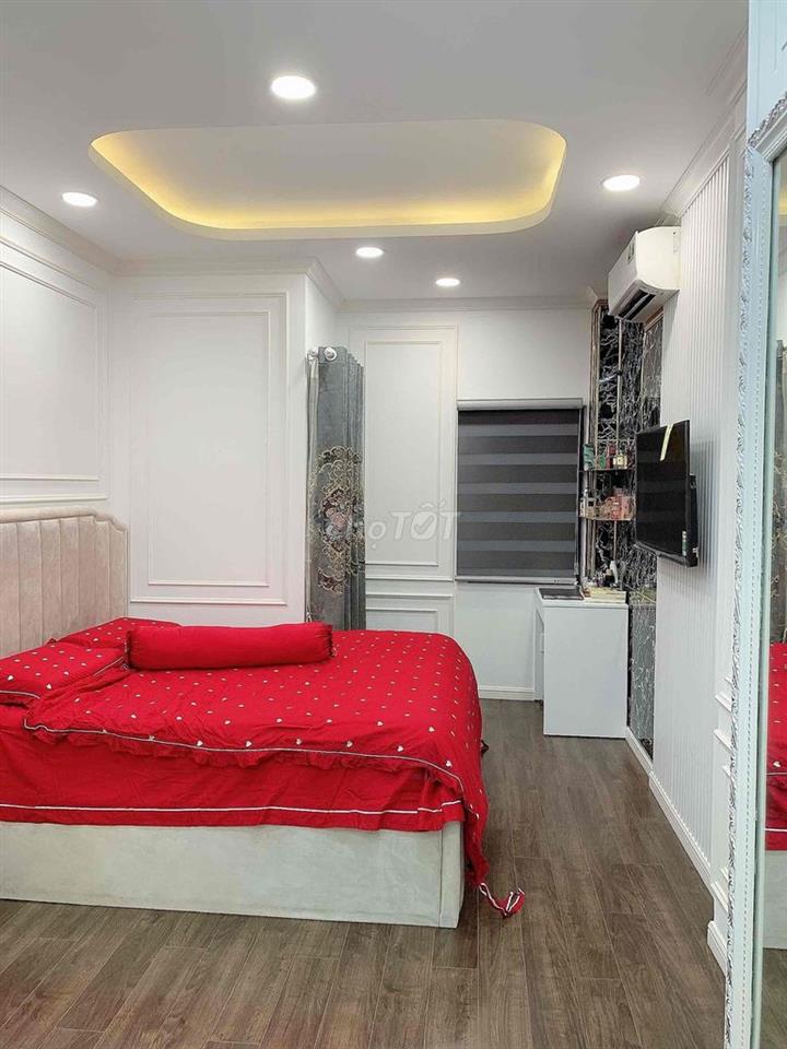 nhà đẹp nội thất đẹp có thang máy